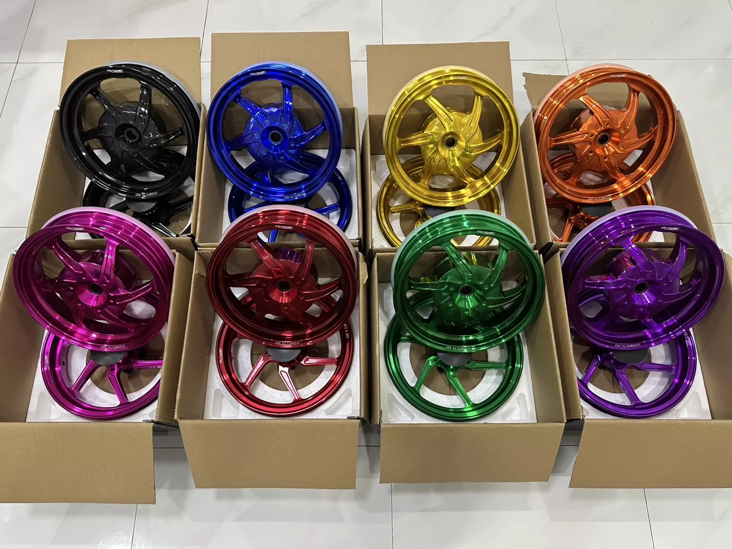 ล้อแม็ก Giorno+ 125 ขอบ 12: เปลี่ยนลุคให้ปัง สไตล์ไม่ซ้ำใคร!