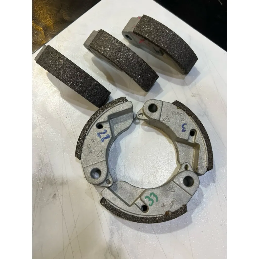 ก้อนคลัชแท้ อัดผ้าคลัชคาร์บอนเนื้อเต็ม สำหรับ Lead125, Giorno125, PCX150, PCX160, Click125, Aerox, NMAX