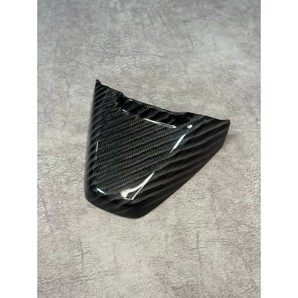 ครอบไฟส่องป้ายทะเบียน Honda Giorno หุ้มคาร์บอนแท้ลาย4 ชิ้นงานแท้เบิกศูนย์ - อะไหล่แต่ง Giorno+