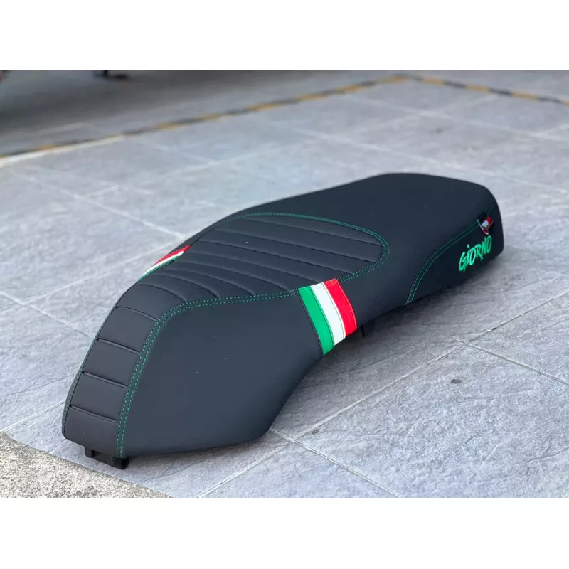 เบาะแต่งทรงเวสป้า Honda Giorno PM Racing Shop