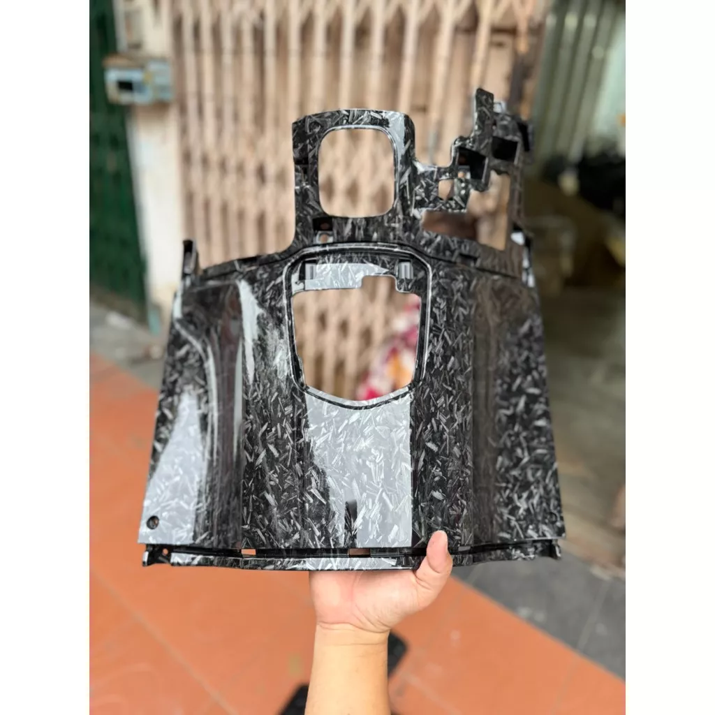 ครอบถังน้ำมันเคฟล่าแท้ Honda Giorno 125