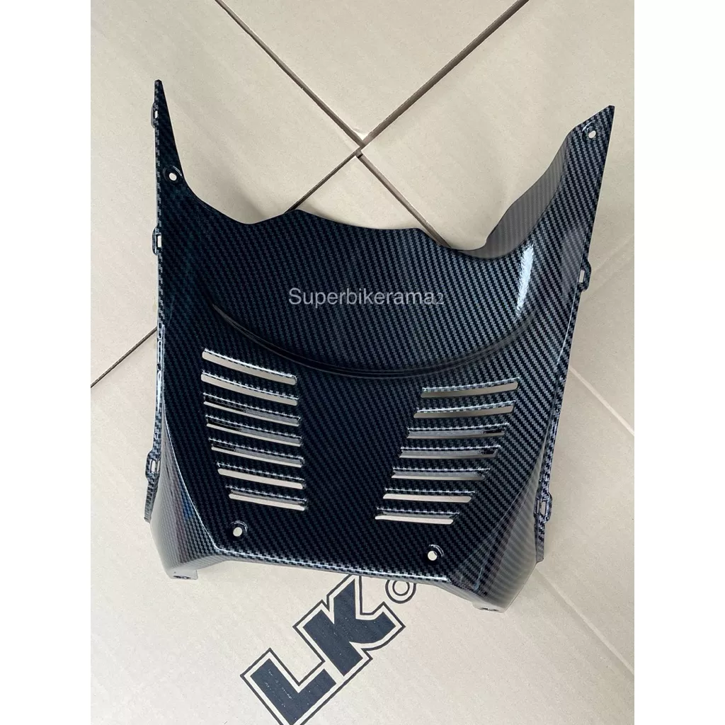 ฝาครอบล่างตัวใน Honda Giorno125 เคฟล่า 5D แท้ศูนย์: เงางามระดับพรีเมียม