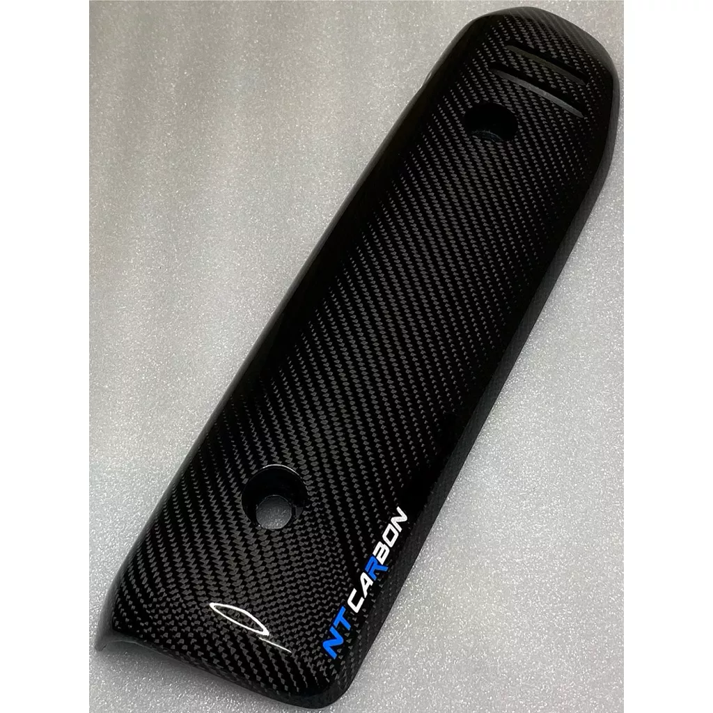 ครอบท่อไอเสีย Giorno คาร์บอนแท้ ลาย 2 โลโก้สีน้ำเงิน NT