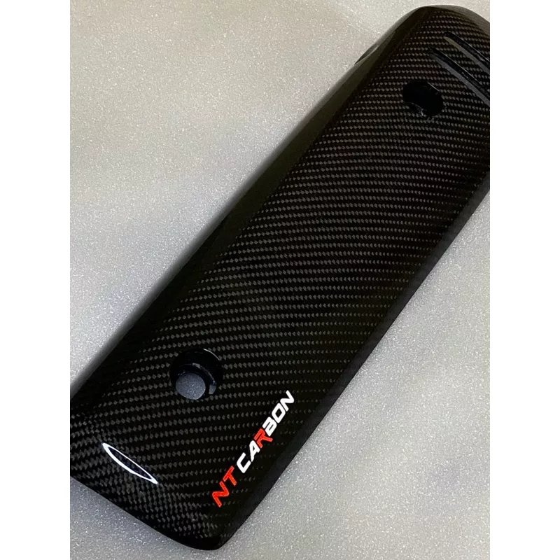 ครอบท่อไอเสีย Honda Giorno คาร์บอนแท้ ลาย 2 แบรนด์ NT