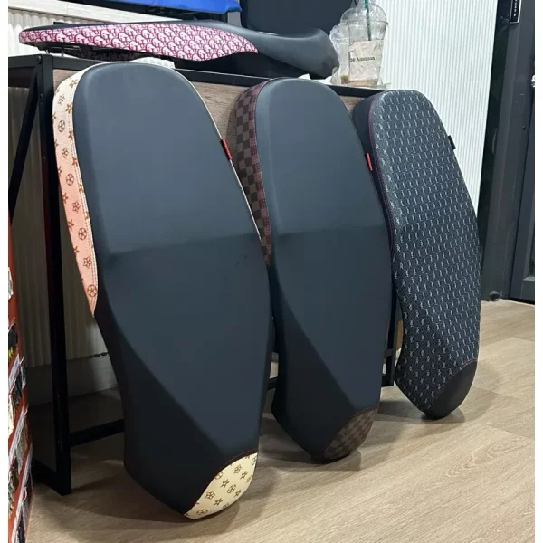 เบาะปาด Honda Giorno+ ทรงกลาง ปาดสองตอน (มีหลายลาย)